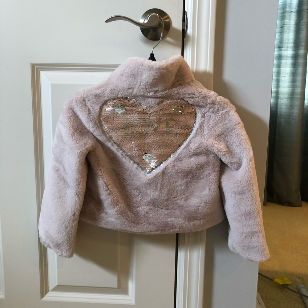 NEW Pink Imoga Fur coat children’s size 4.